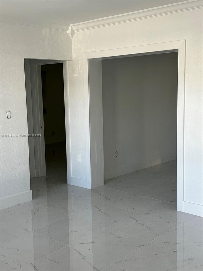 Photo - 3220 SW 4th St