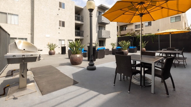 Grilling Area - Virgil Square