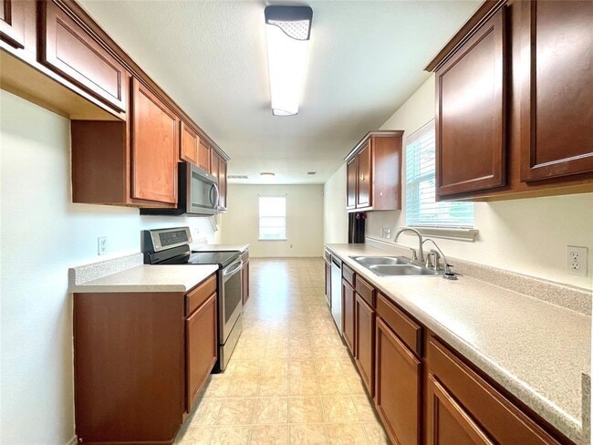 Photo - 13325 High Sierra St