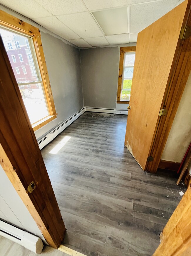 Photo - 25 Maine Ave Unit 2R