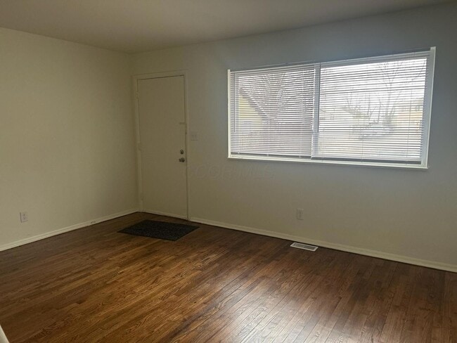 Photo - 1975 Dunbar Dr Unidad E