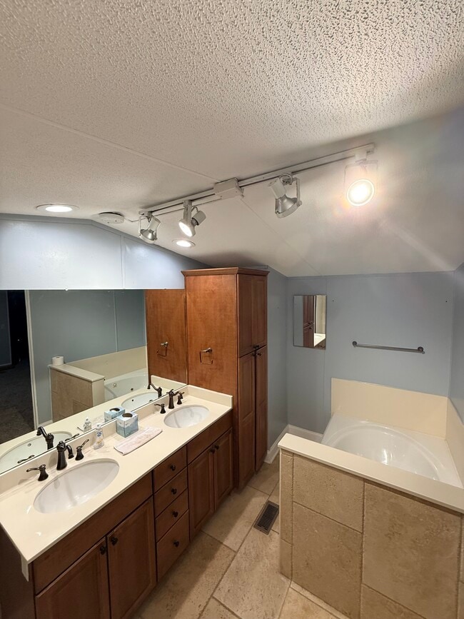 Photo - 1007 W Thomas St