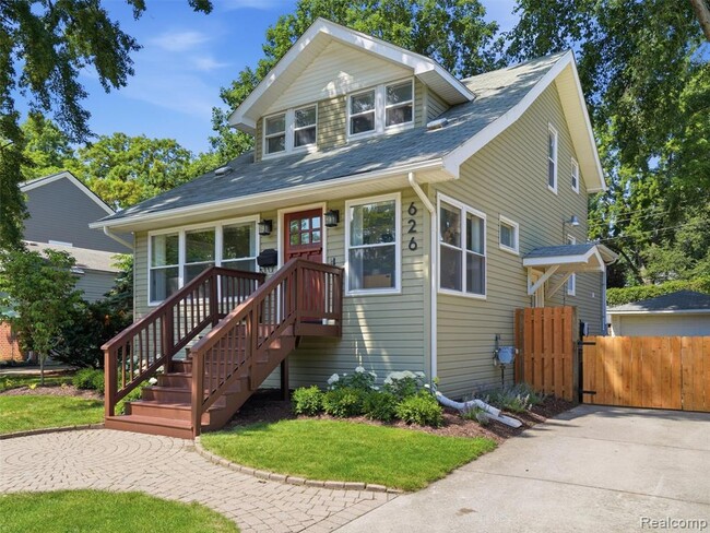 Photo - 626 Kayser Ave