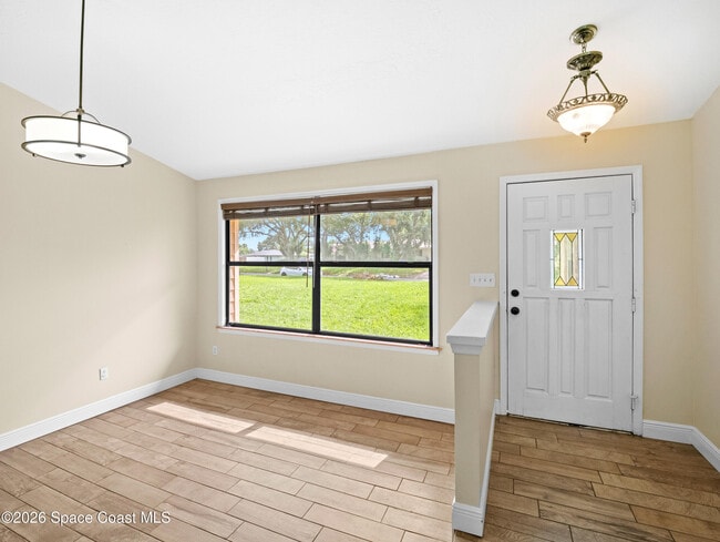 Photo - 3725 Laurette Rd