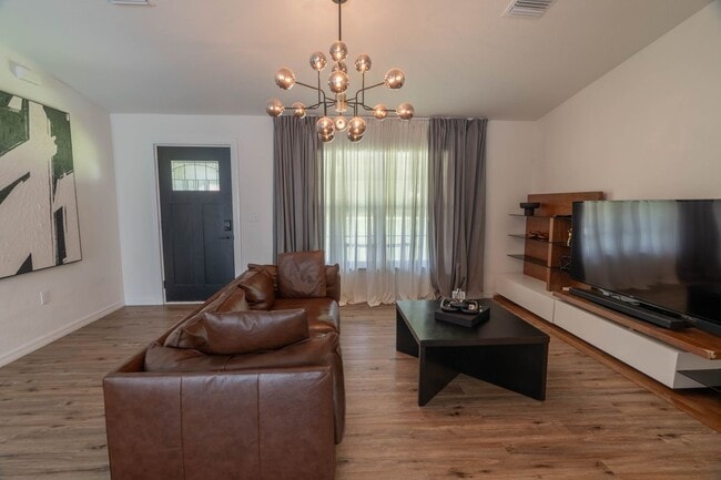 Photo - 1641 SW 31st Ave