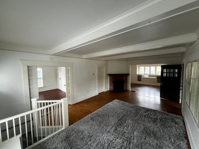 Photo - Spacious 4-Bedroom Home in an Excellent Location Near Parks, Shopping & the Fairgrounds