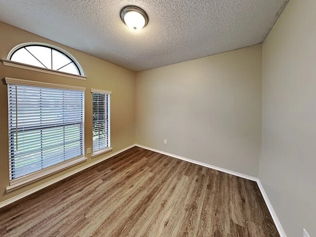 Photo - 4353 Metronome Dr