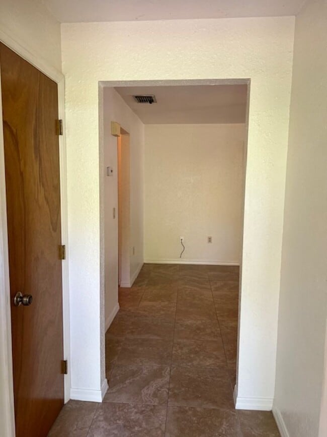 Photo - Single Story walk up Condominium close to ...