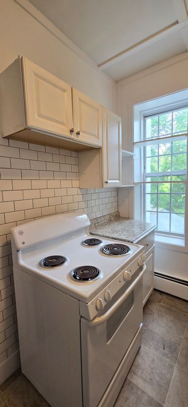 Photo - 221 Broadway Unit 3