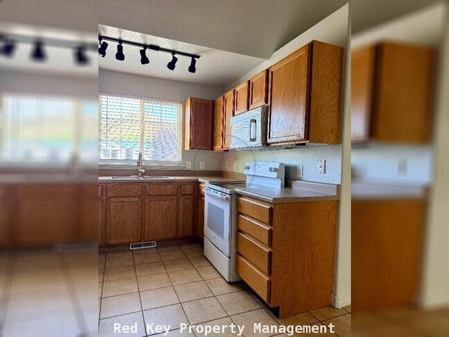900 W Single Family Home