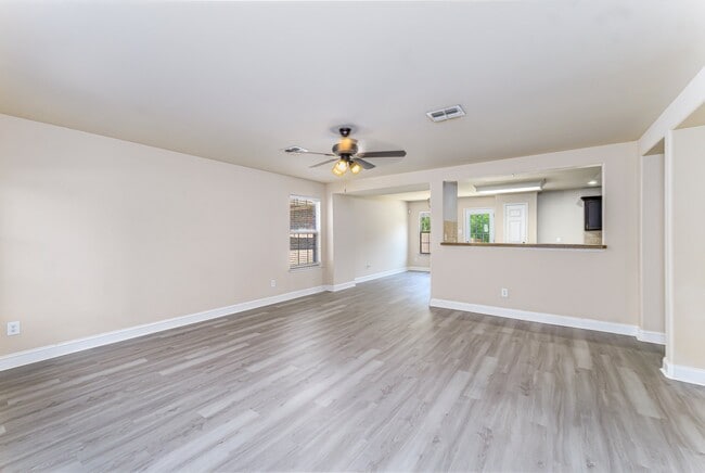 Photo - 5946 Harbor Glen Dr