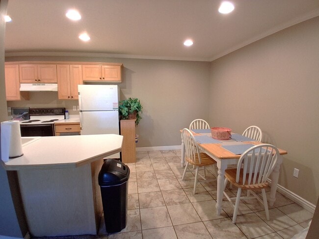 Photo - 1525 N 550 W