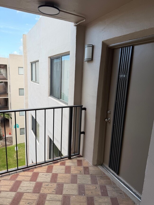 Building Photo - 8400 SW 133rd Avenue Rd Unit 419