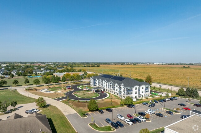 Building Photo - Fox Hill Senior Living Rental