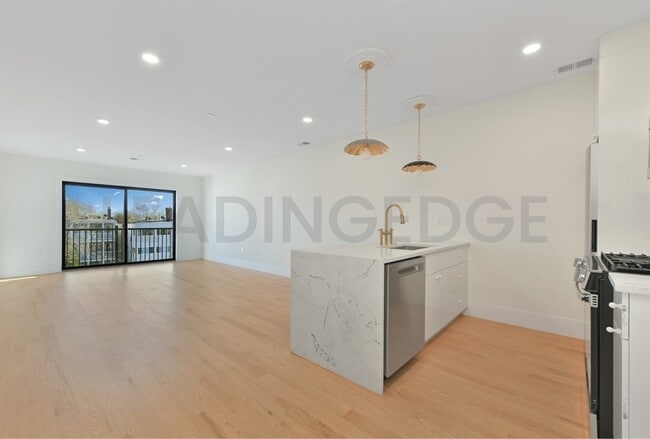 Photo - 219 Paris St Unit 4