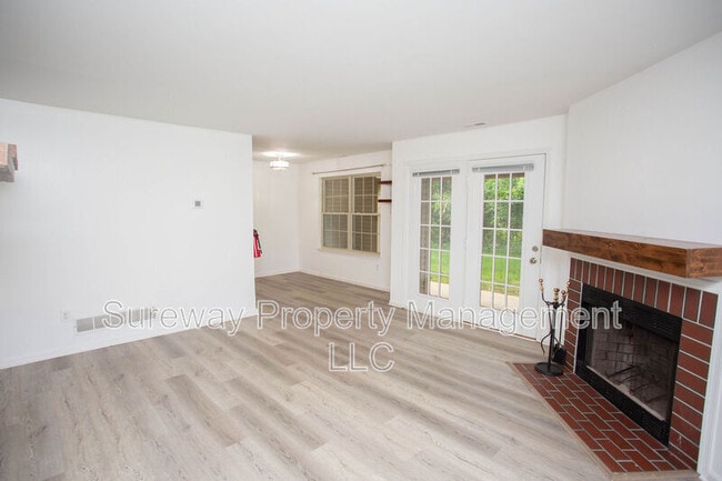 Photo - 350 Tavistock Rd