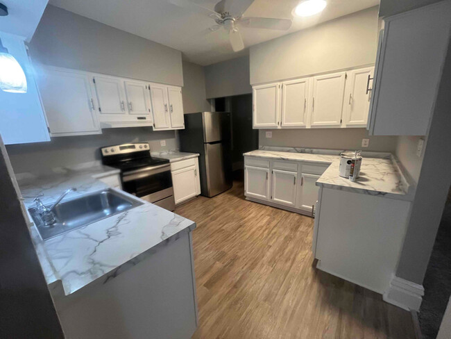 Building Photo - 1607 19th St Rental