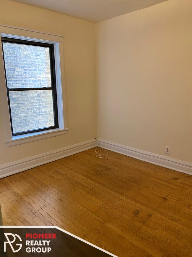 Photo - 2510 N Kedzie Blvd