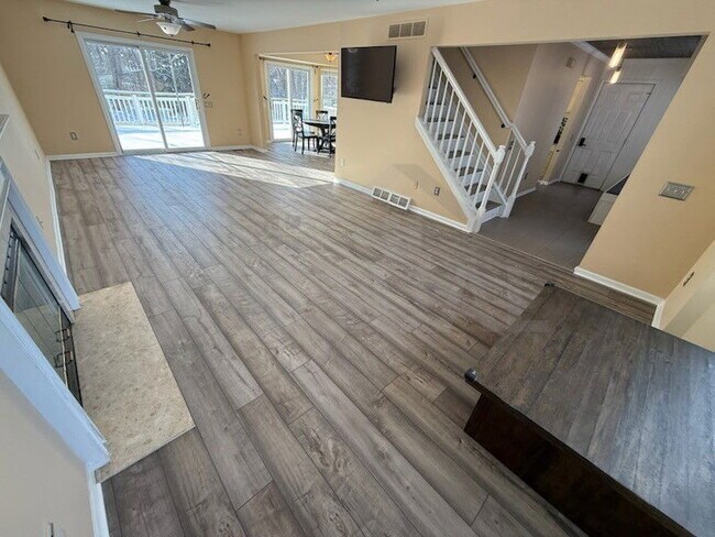 Photo - 1148 Somerville Dr