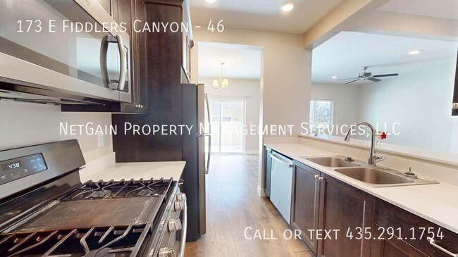Photo - 173 E Fiddlers Canyon Rd