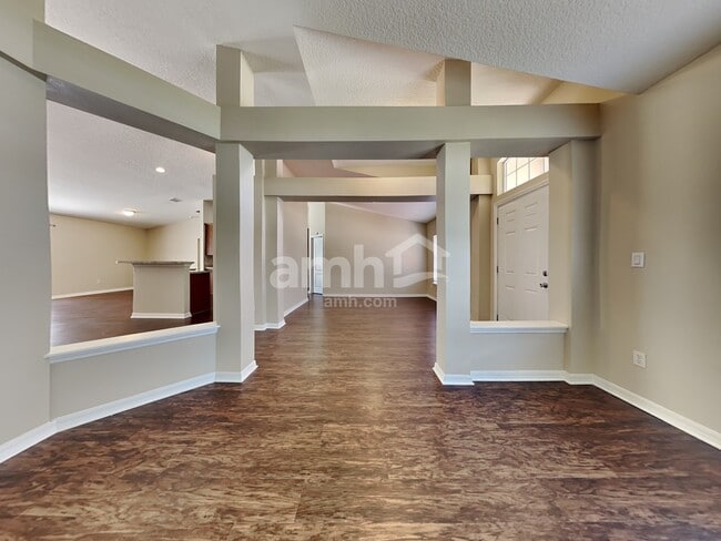 Photo - 10235 Meadow Pointe Dr