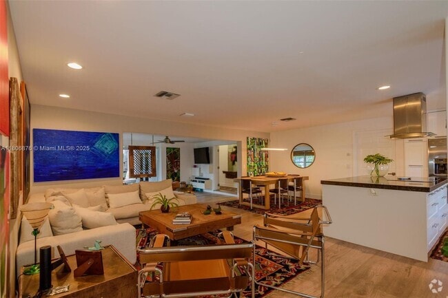 Building Photo - 1251 SW 11th Terrace Rental
