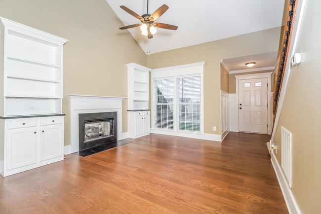 Photo - 2961 Buckner Ln