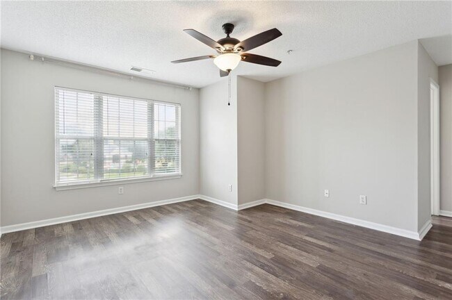 Photo - 372 Azalea Cir