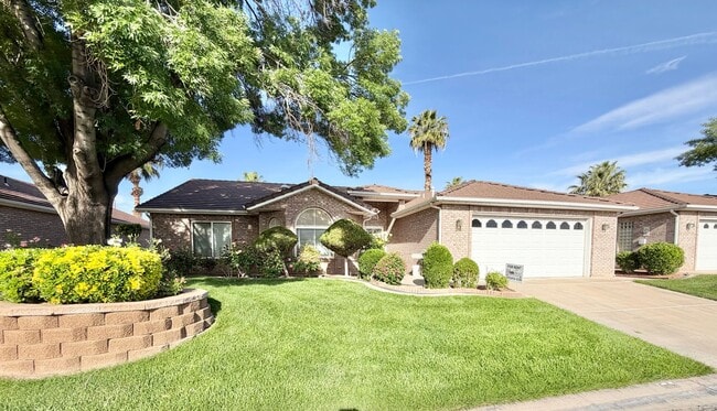 Building Photo - 3 Bed 2 Bath Home in Meadow Creak!! 55+ Community!!!