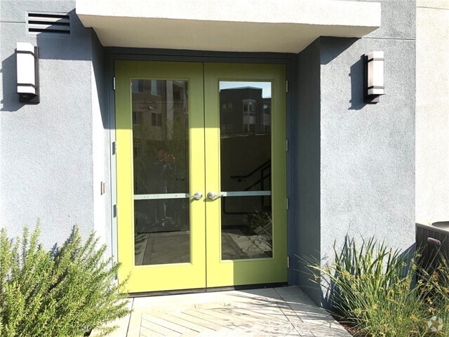Building Photo - 4127 E Cir Paseo Unit 301 Rental