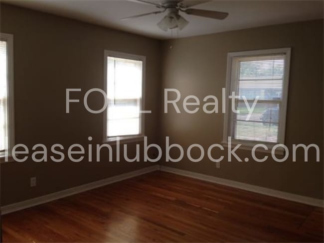 Photo - 2 Bedroom 2 Bathroom with an Extra Living Space