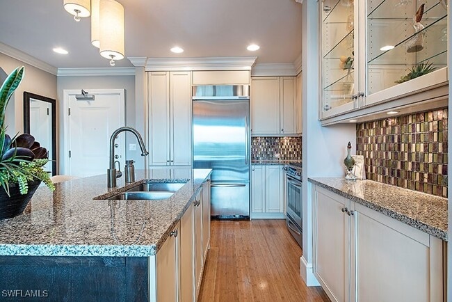 Photo - 9115 Strada Pl Unidad 5308