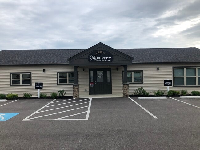 Clubhouse / Leasing Center