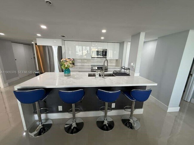 Photo - 1717 N Bayshore Dr Unit A-1840