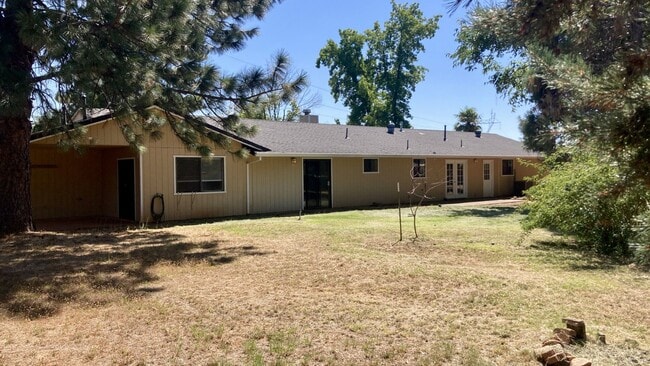 4850 Amanda Dr