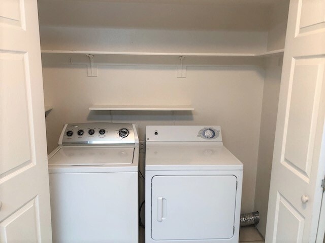 Washer & Dryer - 414 400 N Unit 2