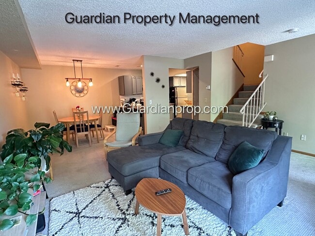 Photo - St Louis Park 2 Bedroom Town Home, Dishwasher, 1 Car Garage, Central Air, W/D