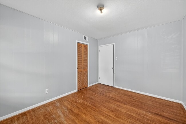 Photo - 1509 Ronson Rd