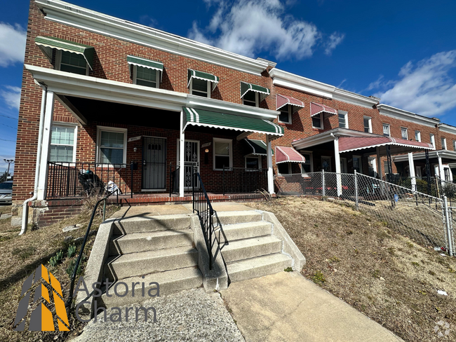 Building Photo - 3-Bedroom, 1.5-Bathroom Rowhome with Fence...