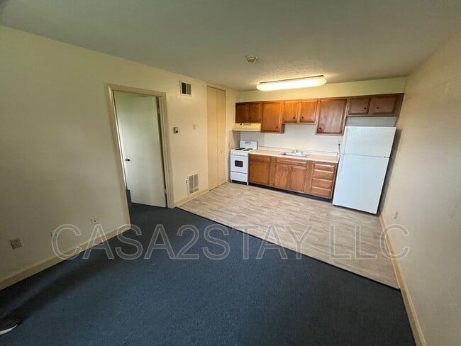 Building Photo - 2103 St Johns Pl Unit 2103 Rental