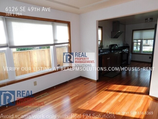Photo - 6126 SE 49th Ave