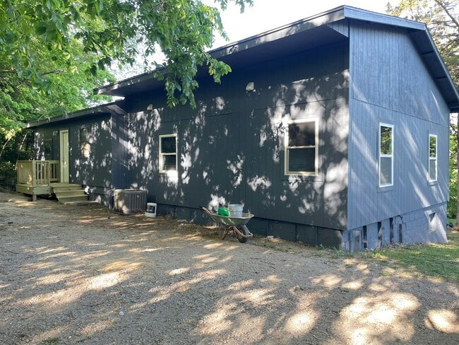 Photo - 508 S Commercial Ave Casa