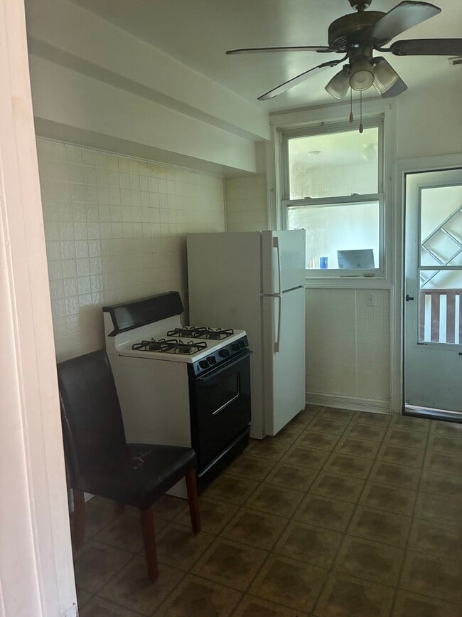 Photo - 1119 N Harding Ave Unit 2nd floor