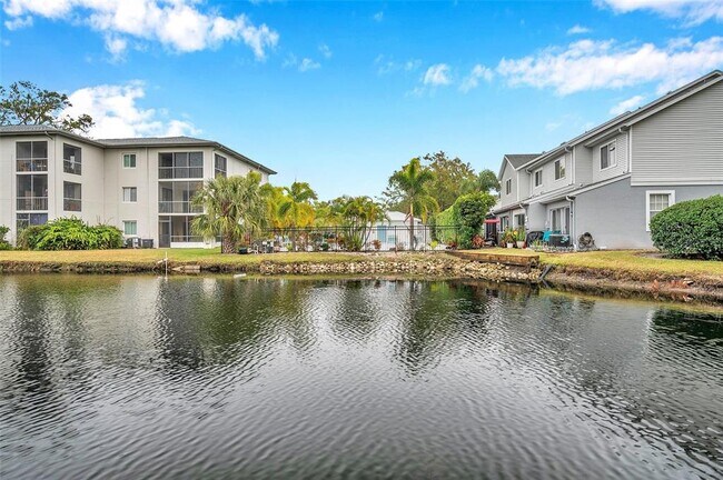 Photo - 2739 Enterprise Rd E