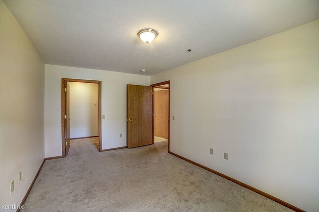 Photo - 1465 Lightner Pl