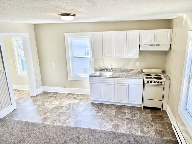 Photo - 35 Stowe St Apartments Unit 3