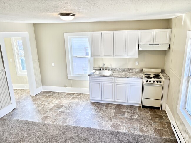 Building Photo - 35 Stowe St Unit 3 Rental