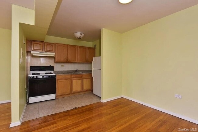 Photo - 34-20 Parsons Blvd Unit 0
