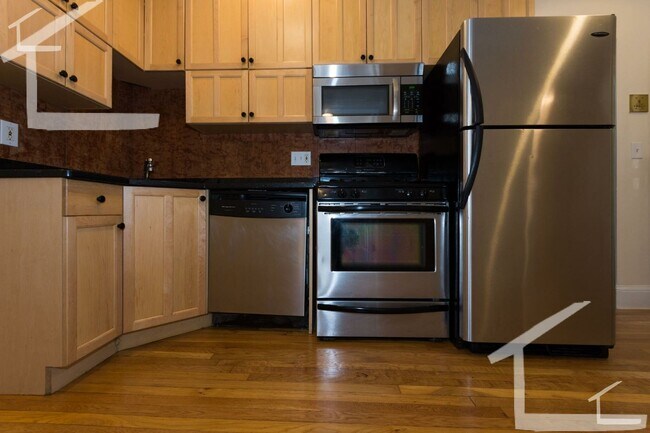 Photo - hottest 4 bed 2 bath in Coolidge Corner.....