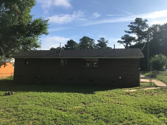 Photo - **UPCOMING**Nice 3 Bedroom / 1 Bathroom Home for Rent in Columbus, GA***